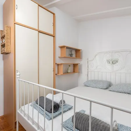 Tea Apartment
